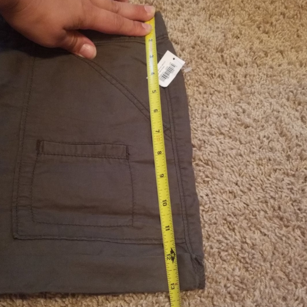 Old Navy shorts - Picture 4 of 5